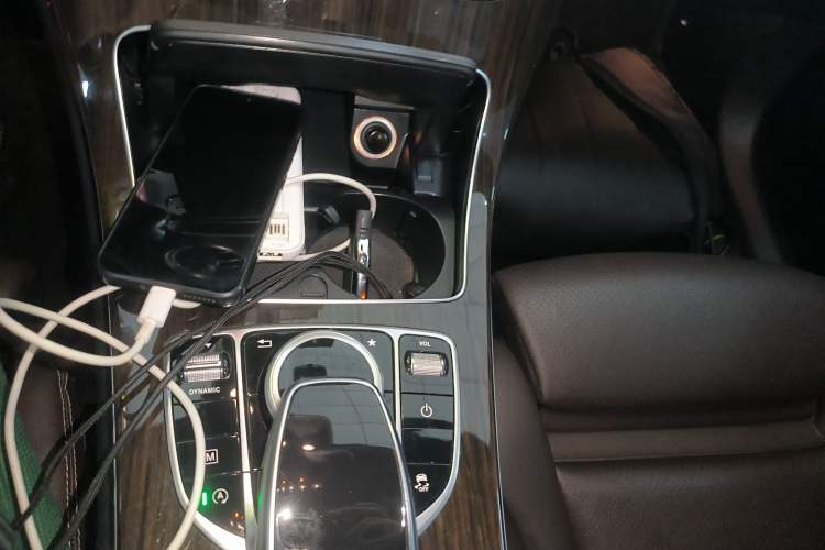 Used Mercedes-Benz GLC 2018 Facelift GLC 260 4MATIC Luxury Edition
