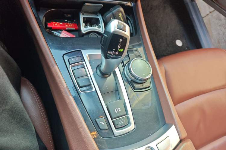 Used BMW 5 Series GT 2015 535i Leading Model Gear Lever