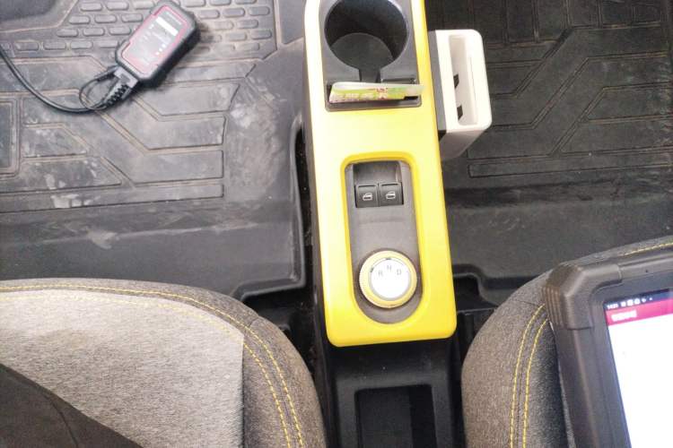 Used Chery QQ Ice Cream 2022 120km Conical Shape Lithium Iron Phosphate