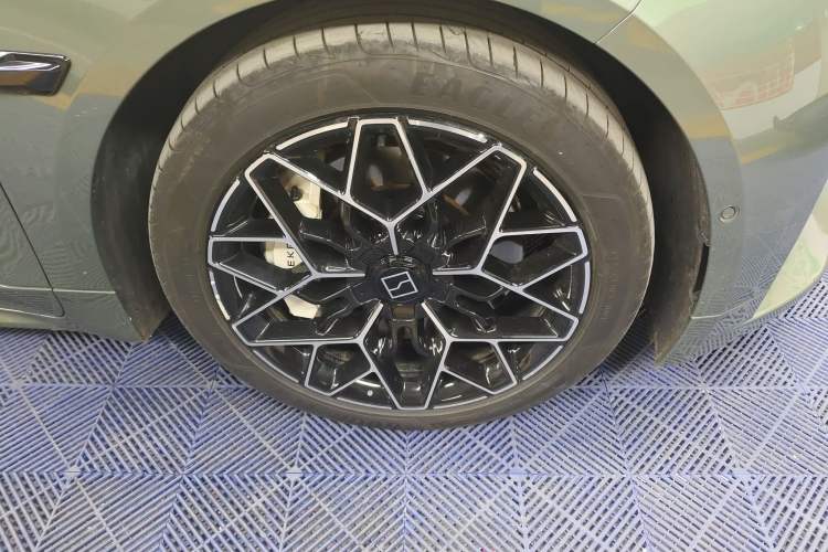 Used Zeekr 001 2024 WE Edition 95 kWh All-Wheel Drive