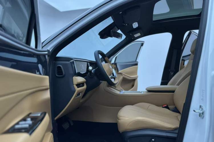 Used Geely Galaxy L7 2025 EM-i 115km Exploration Edition
