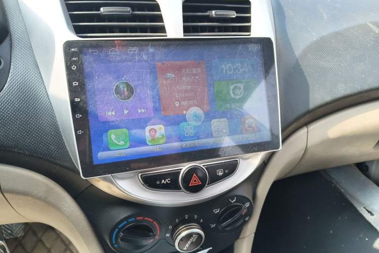 Used Hyundai Verna (older generation) 2014 1.4L Manual Smart GLS Trim