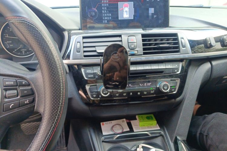 Used BMW 3 Series 2016 320Li Ambition Model
