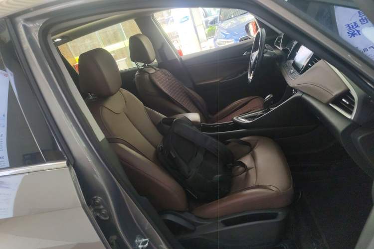 Used Buick GL6 2019 18T 6-Seater Connected Luxury Version China VI Standard