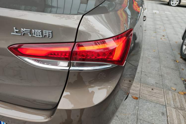 Used Buick GT 2019 15T Dual-Clutch Advanced Version China VI Standard
