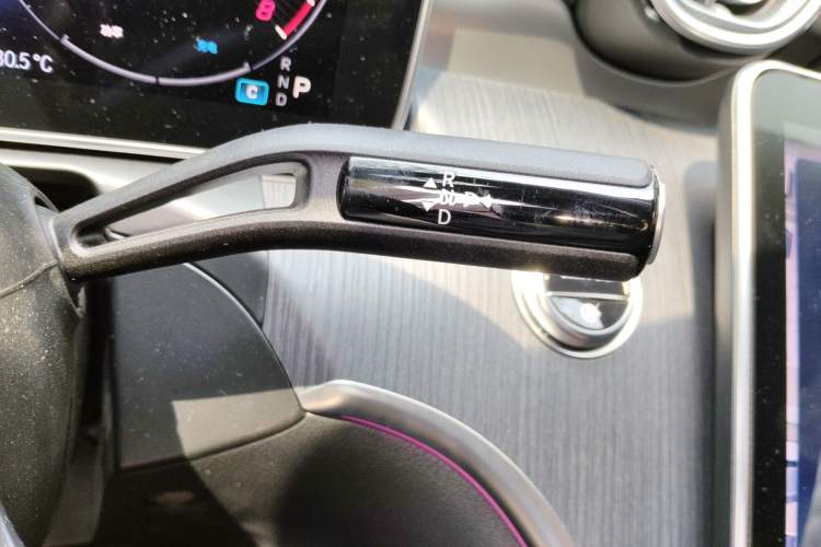 Used Mercedes-Benz C-Class 2023 Restyled C 260 L Sport Edition Gear Lever