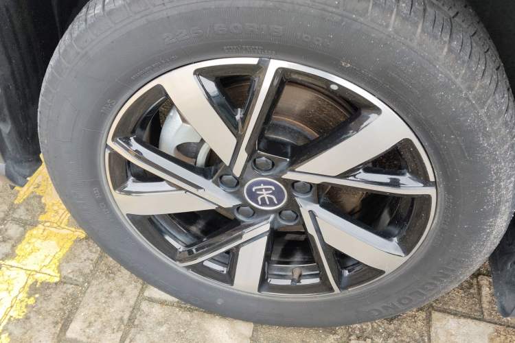 Used BYD Song Pro New Energy 2023 Champion Edition DM-i 71KM Leading Model
