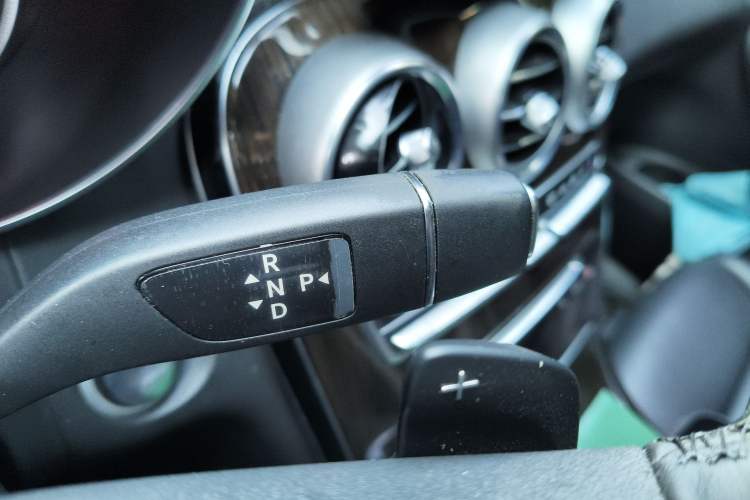 Used Mercedes-Benz GLC 2017 GLC 260 4MATIC Luxury Model
