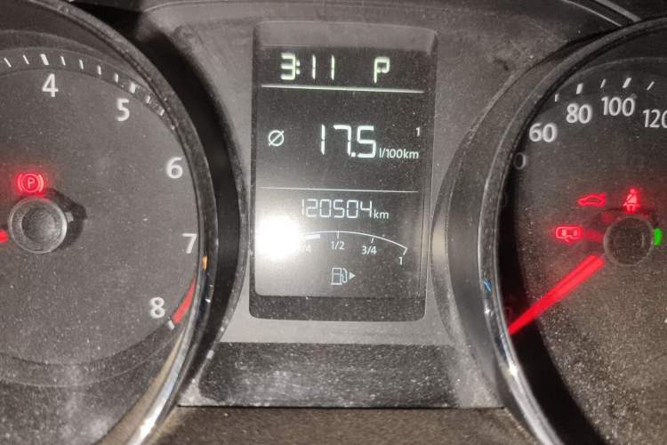 Used Volkswagen Lavida 2017 1.6L Automatic Comfort Edition Odometer Close Up