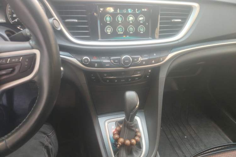 Used Buick GT 2019 18T Automatic Connected Elite Model China V Standard Audio And AC Panel