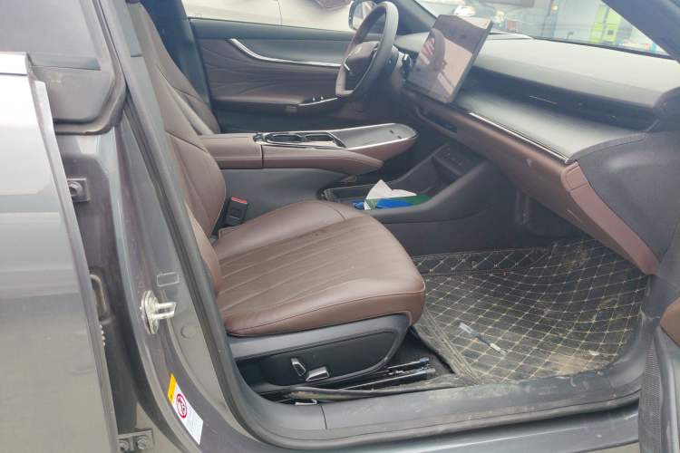 Used CHANGAN NEVO A07 2024 All-Electric "True Fragrance" Edition 710 Flagship Model Right Front Seat
