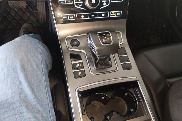 Used Hongqi H5 2020 1.5T DCT Flagship Edition
