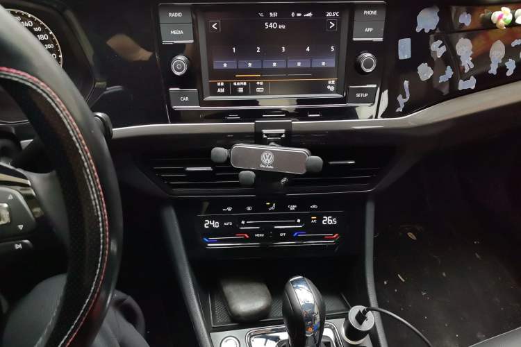 Used Volkswagen Bora 2020 1.5L Automatic Elite Version Audio And AC Panel