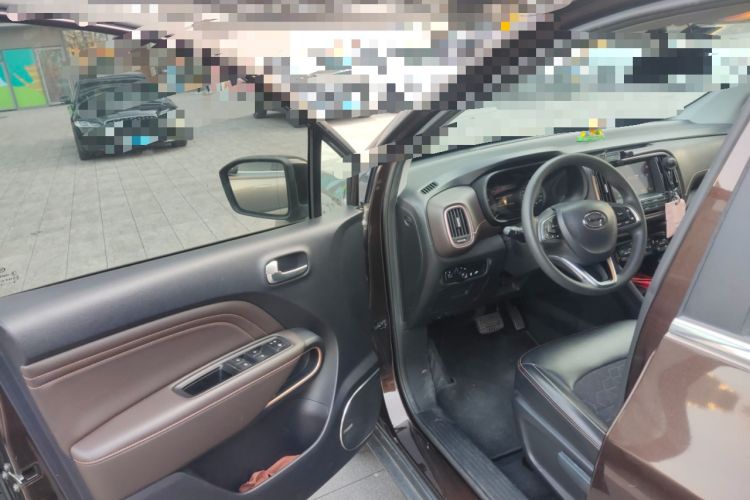 Used GAC Trumpchi GS3 2017 150N Automatic Elite Edition Driver Seat