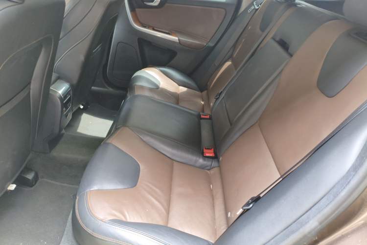 Used Volvo XC60 2015 T6 AWD Smart Version