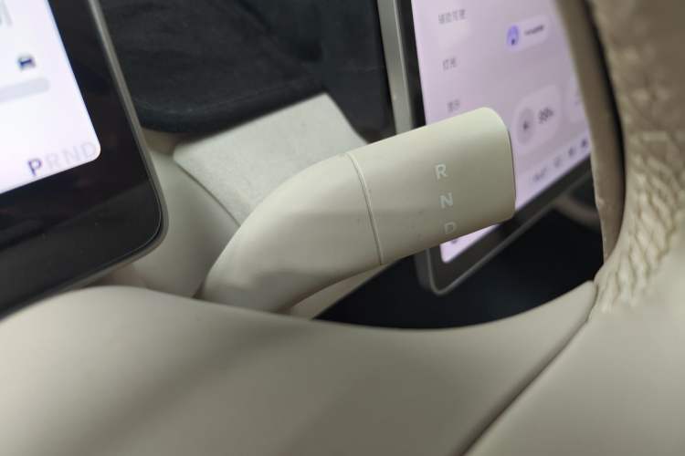 Used firefly 2025 Illuminated Edition
