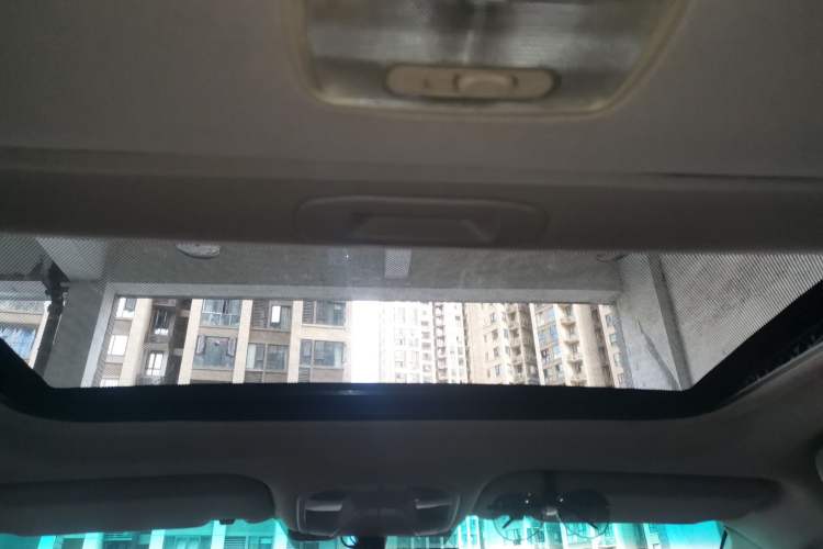 Used BYD G5 2014 1.5TI Manual Luxury Edition Headliner