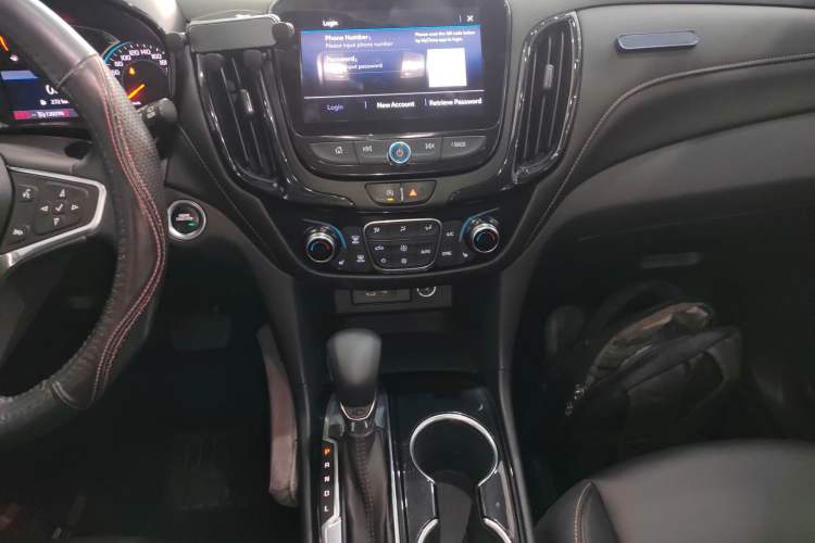 Used Chevrolet Equinox 2021 535T Yujie Edition Audio And AC Panel
