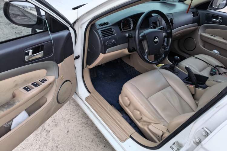 Used Chevrolet Epica 2012 1.8 Comfort Edition MT Driver Seat