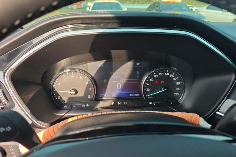 Used Ford Escape 2024 EcoBoost 245 Two-Wheel-Drive Titanium Edition