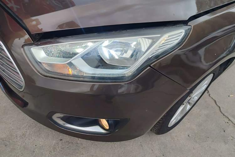 Used Ford Escort 2015 1.5L Manual Fashion Edition