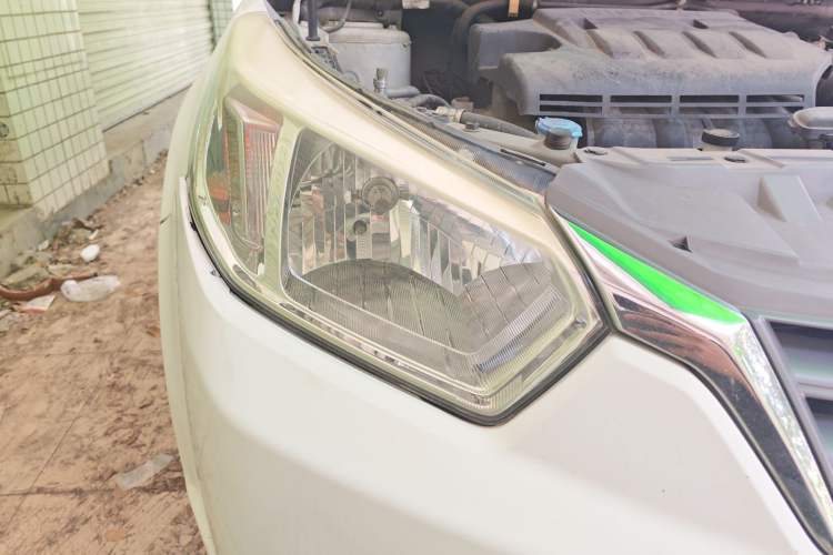 Used Venucia D50 2013 1.6L Automatic Fashion Edition