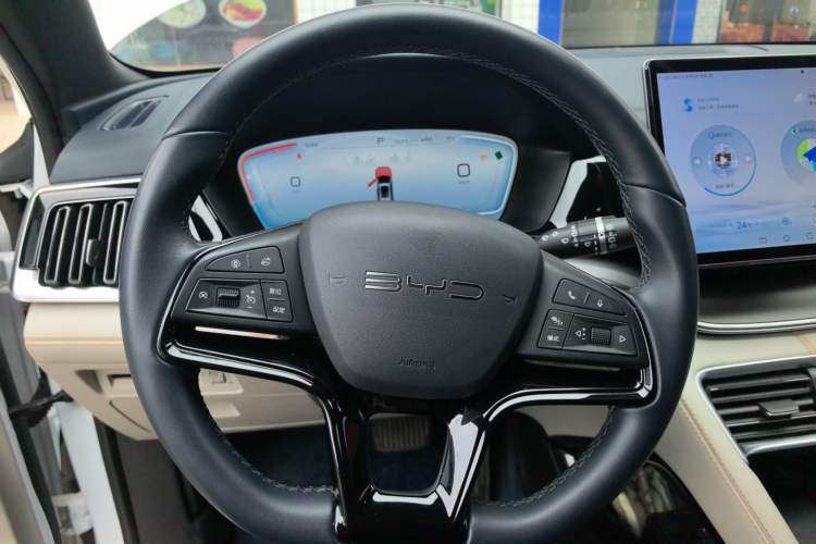 Used BYD Song PLUS New Energy 2024 HONOR Edition DM-i 110km Flagship Model
