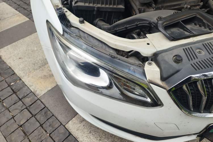 Used Buick GT 2015 15N Automatic Elite Version Right Front Headlight