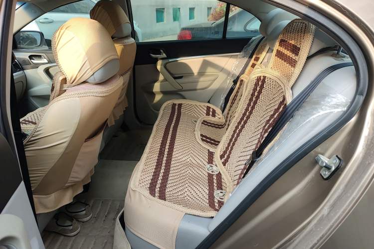 Used Geely Auto Emgrand 2014 Sedan 1.5L Manual Fashion Edition
