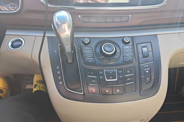 Used Buick GL8 2014 2.4L Classic Edition
