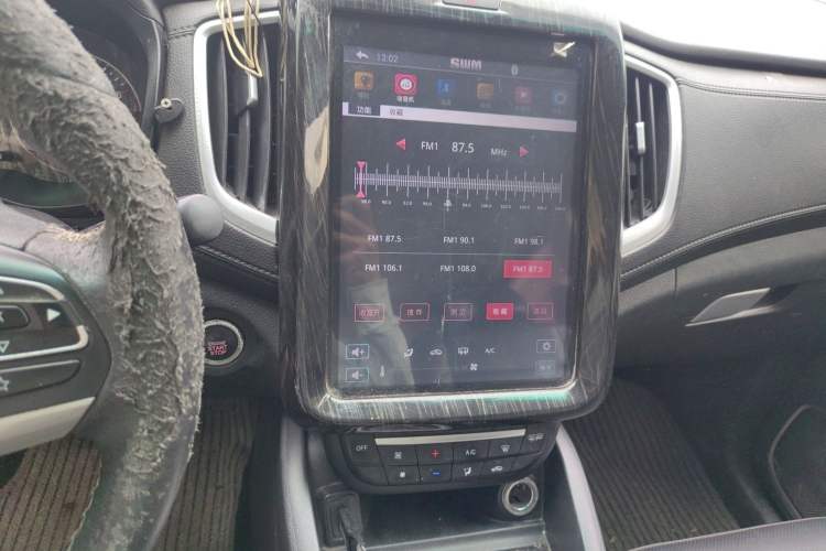 Used SWM X7 2016 1.8L Manual Luxury Edition 7 Seats