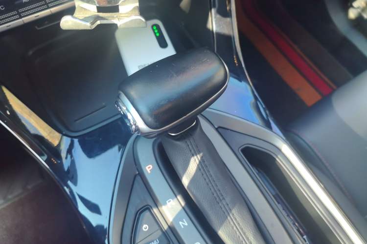 Used GAC Trumpchi GS4 2021 270T Automatic Elite Tech Edition Gear Lever