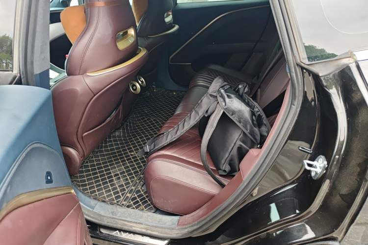 Used Avatr 11 2023 HarmonyOS Version Smart Enjoyment Upgrade Model 90-Degree Rear-Wheel Drive Edition