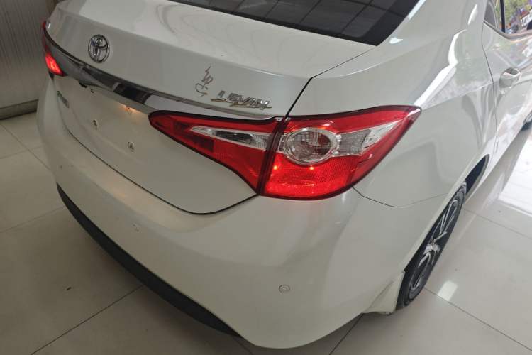 Used Toyota Levin 2016 1.6G CVT Elite Edition Right Rear Taillight