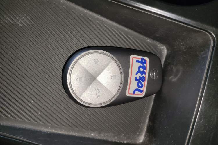 Used Nio ES8 2020 580 km Range Signature Edition Six-Seater Version
