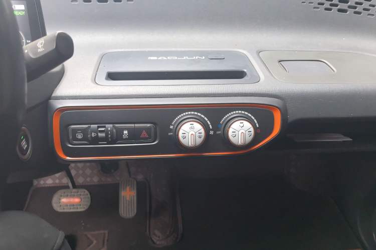 Used Baojun E100 2018 Smart Enjoy Edition