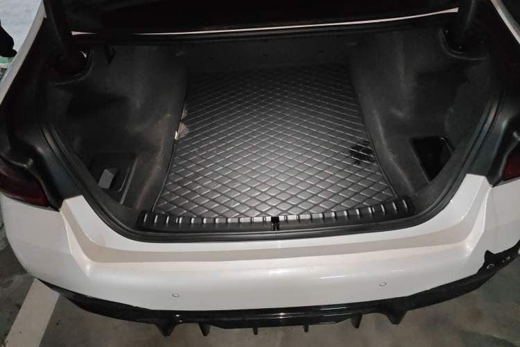 Used BMW 5 Series 2022 Restyled 525Li M Sport Package Trunk