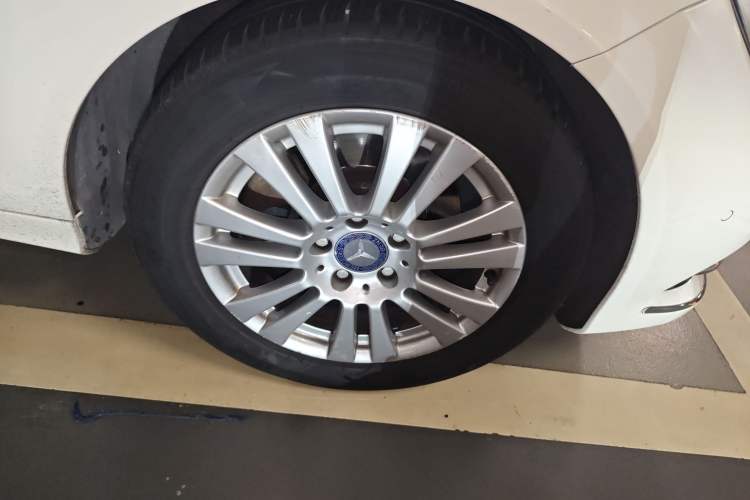 Used Mercedes-Benz C-Class 2011 C 200 CGI Elegant Model
