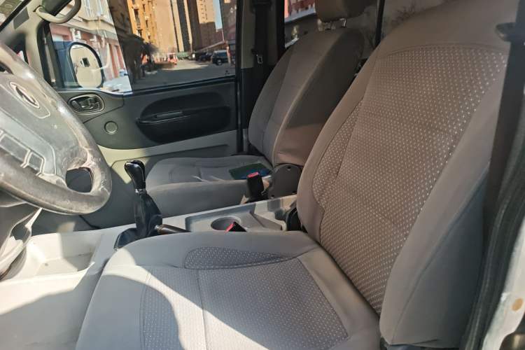 Used FORTHING Lingzhi 2016 M3L 1.6L 7-Seater Standard Model Left Front Seat