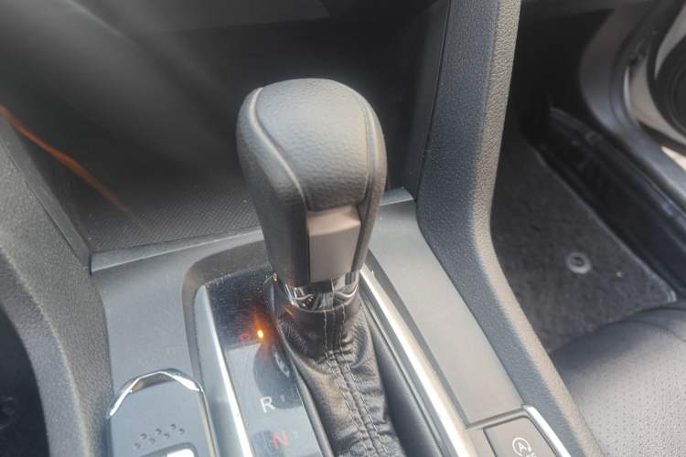 Used Honda Civic 2016 220TURBO CVT Luxury Edition