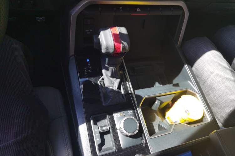 Used Toyota Tundra  Gear Lever