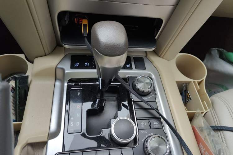 Used Toyota Land Cruiser 