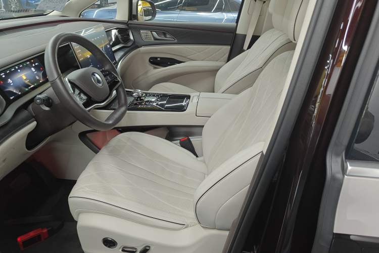 Used Denza D9 2024 PIONEER Four-Seat Pioneer Edition
