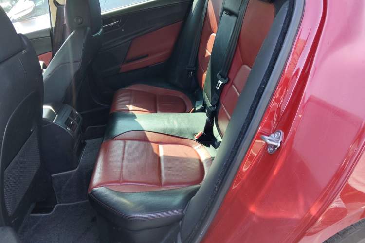 Used Jaguar XE 2017 2.0T 200 PS R-Sport