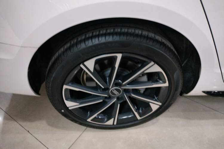 Used Audi A4L 2023 40 TFSI Luxury Dynamic Model
