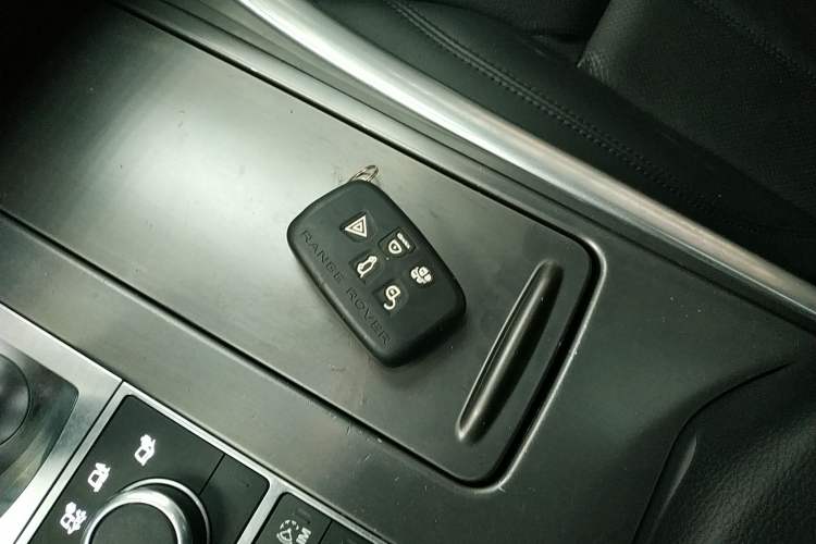 Used Land Rover Range Rover Sport 2017 3.0 SC V6 SE
