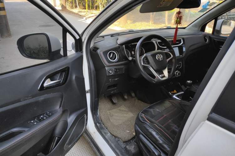 Used Brilliance V3 2016 1.5L Manual Smart Version
