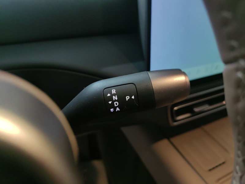 Used Li Auto MEGA 2025 Home Family Special Edition — 13