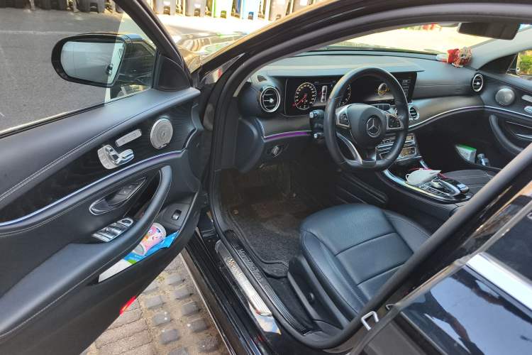 Used Mercedes-Benz E-Class 2017 E 300 L Sporty and Stylish Model
