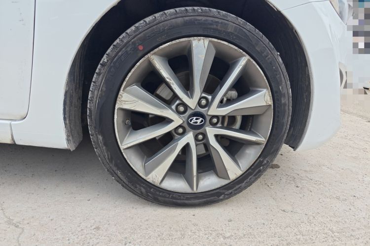 Used Hyundai Elantra (5th Generation / Langdong) 2015 1.6L Automatic Leading Model